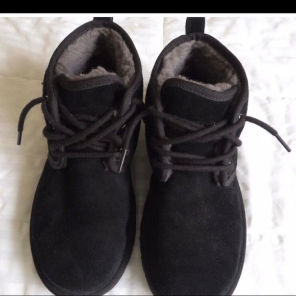 Black man uggs (PRICE IS NEGOTIABLE) - Picture 2 of 3